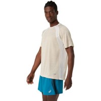 Camiseta Asics Road SS Top Crema
